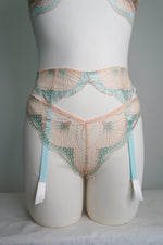 Harmonia Lace Garter