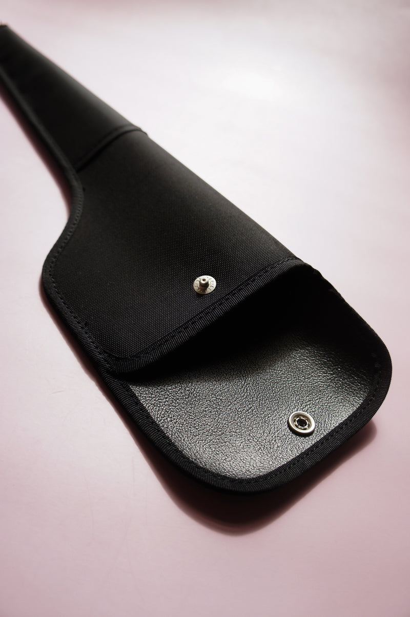 nylon case for scissors snap closure detail